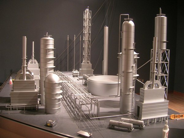 http://www.kiwimill.com/wp-content/uploads/2012/09/refinery-model-1.jpg