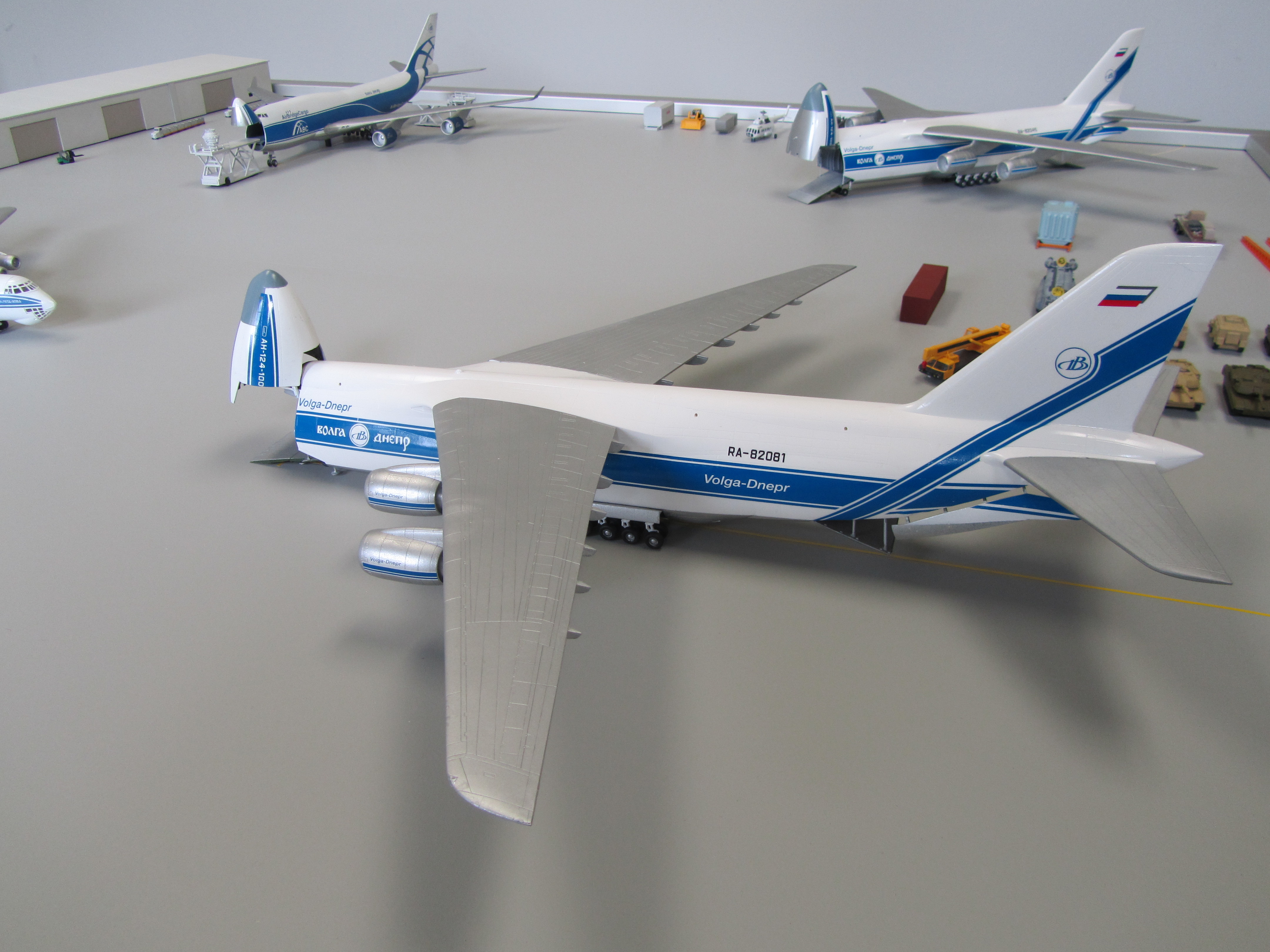 Airport Model KiwiMill Portfolio