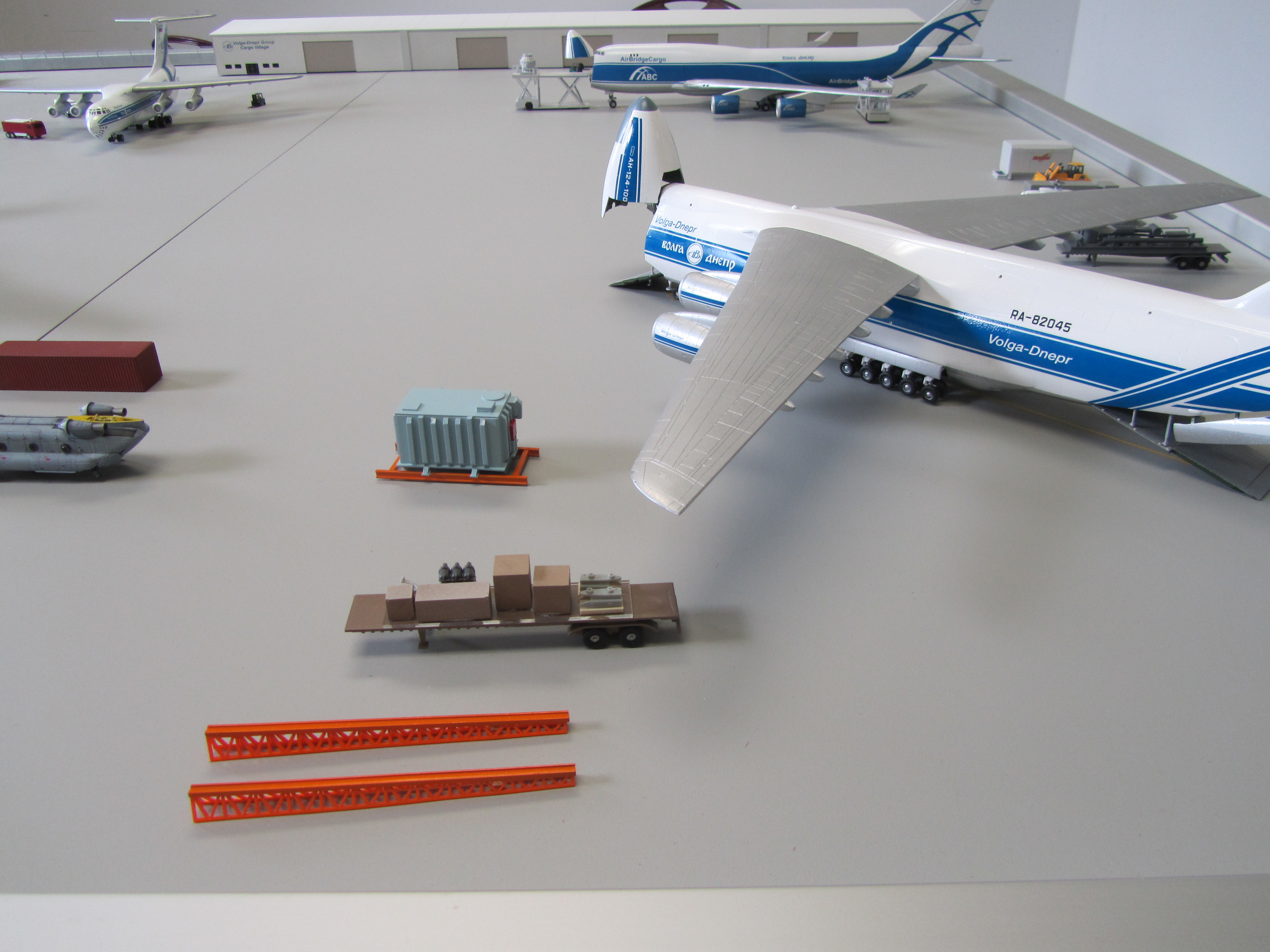 Airport Model KiwiMill Portfolio